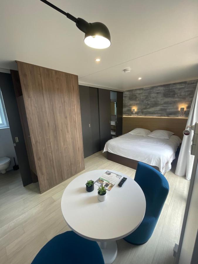 Camp'Hotel Mamers Eksteriør bilde